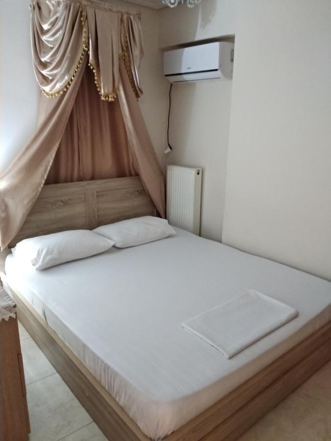 Penthouse Deluxe Apartment At פיראוס מראה חיצוני תמונה