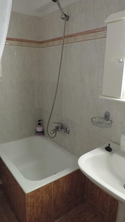Penthouse Deluxe Apartment At פיראוס מראה חיצוני תמונה